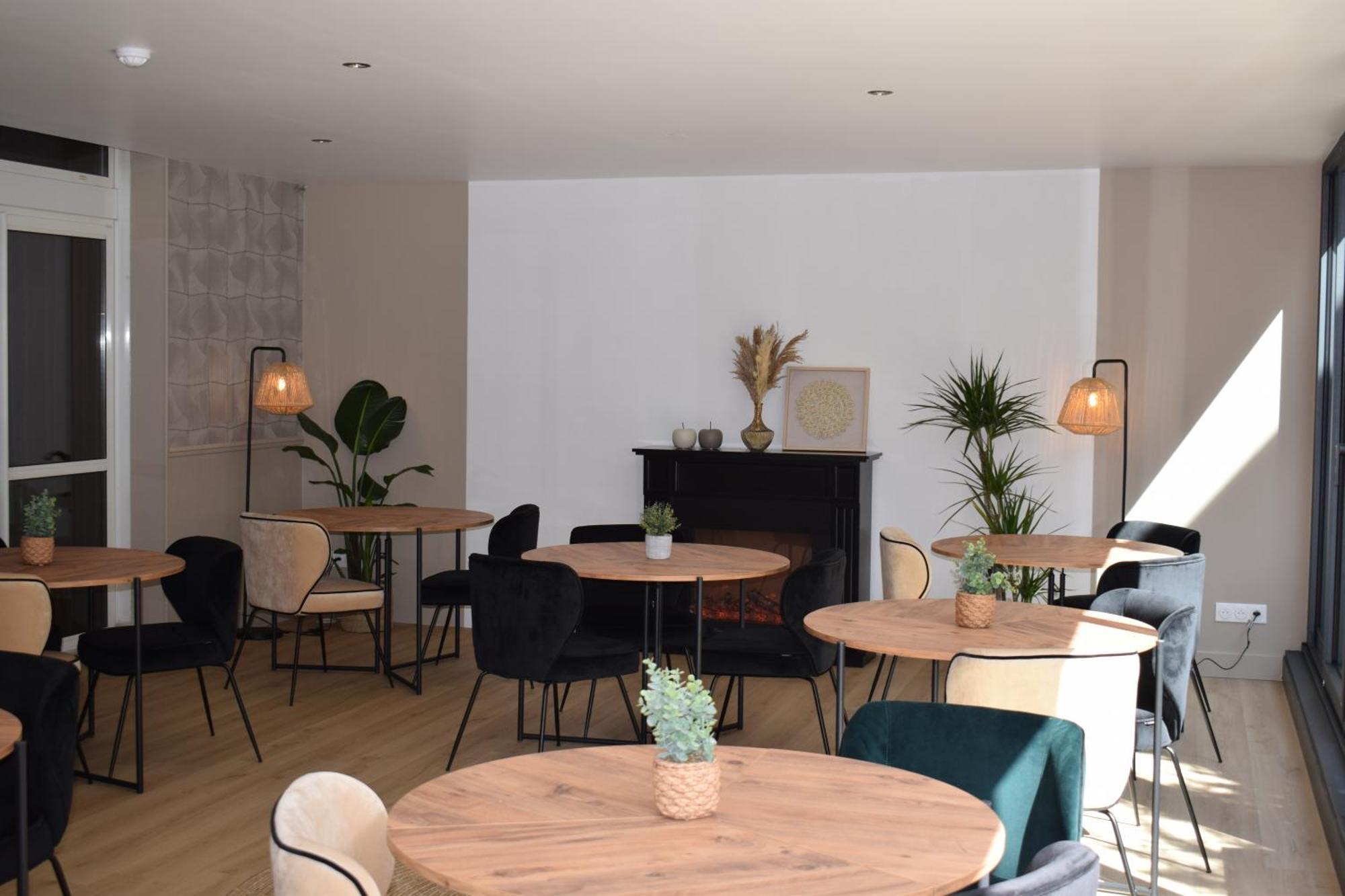 Le Trophee Boutique Spa- La Loggia Deauville